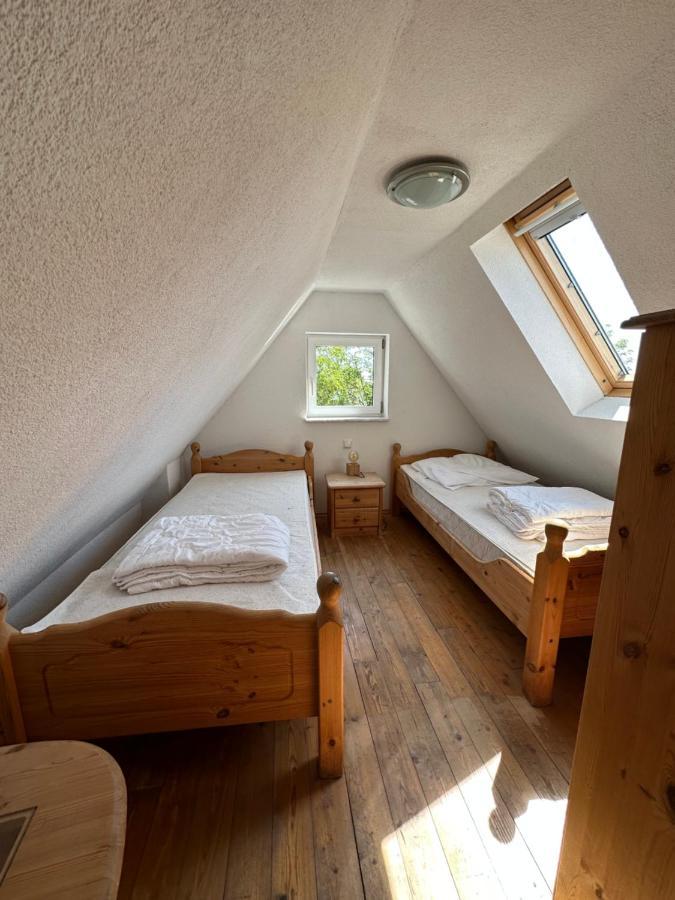 Haus Julius - Apartment 1 เกอเรน ภายนอก รูปภาพ